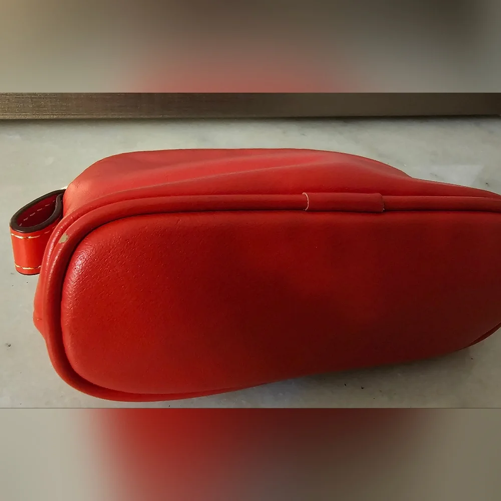 Dooney & Bourke Shoulder Bag & Pouch - Picture 13 of 14